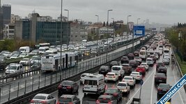 Bütün sürücüleri ilgilendiriyor Bakan canlı yayında duyurdu Trafik kanunu değişiyor-1.jpg Bütün sürücüleri ilgilendiriyor Bakan canlı yayında duyurdu Trafik kanunu değişiyor-1.jpg