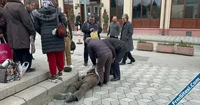 56 yaşındaki adamın hazin sonu Yürürken kalp krizi geçirdi-1.webp