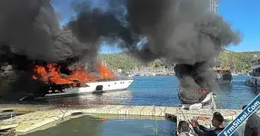 Muğla Fethiyede korku dolu anlar 4 teknede yangın-1.webp