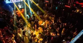 Eğlence mekanında uyuyakalması pahalıya patladı Hesabından 370 bin lira çekildi-1.webp