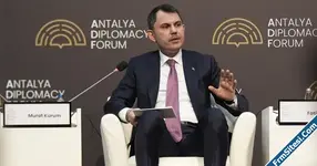 Bakan Kurum Paris İklim Anlaşmasının onay sürecinde kıran kırana diplomasi yürüttük-1.webp Bakan Kurum Paris İklim Anlaşmasının onay sürecinde kıran kırana diplomasi yürüttük-1.webp