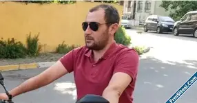 Hafif ticari araç motosiklete çarpıp kaçtı Ağır yaralanan motosikletlinin yaşam mücadelesi sü...webp