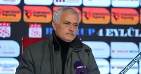 Jose Mourinhodan Sivasspor maçı sonrası hakem eleştirisi-1.webp Jose Mourinhodan Sivasspor maçı sonrası hakem eleştirisi-1.webp