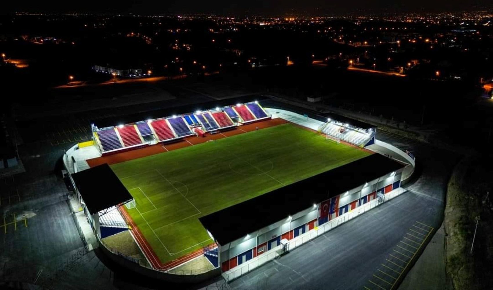 105408883-duzcespor-stadyum.jpg
