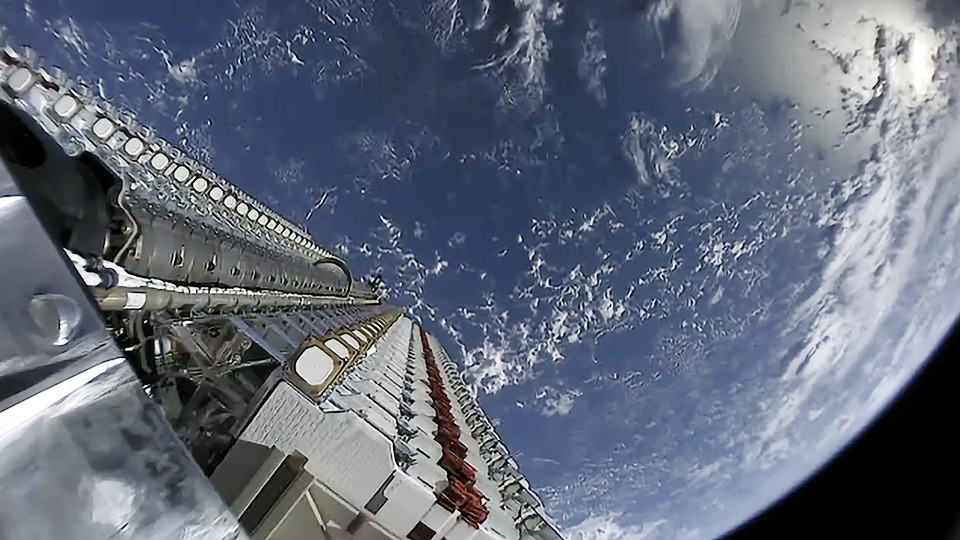 starlink-falcon-9-WybF.jpg