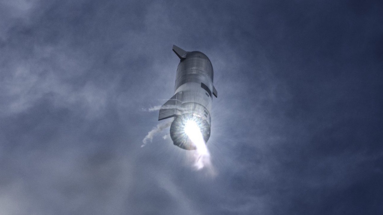 spacex-qNaT_cover.jpg