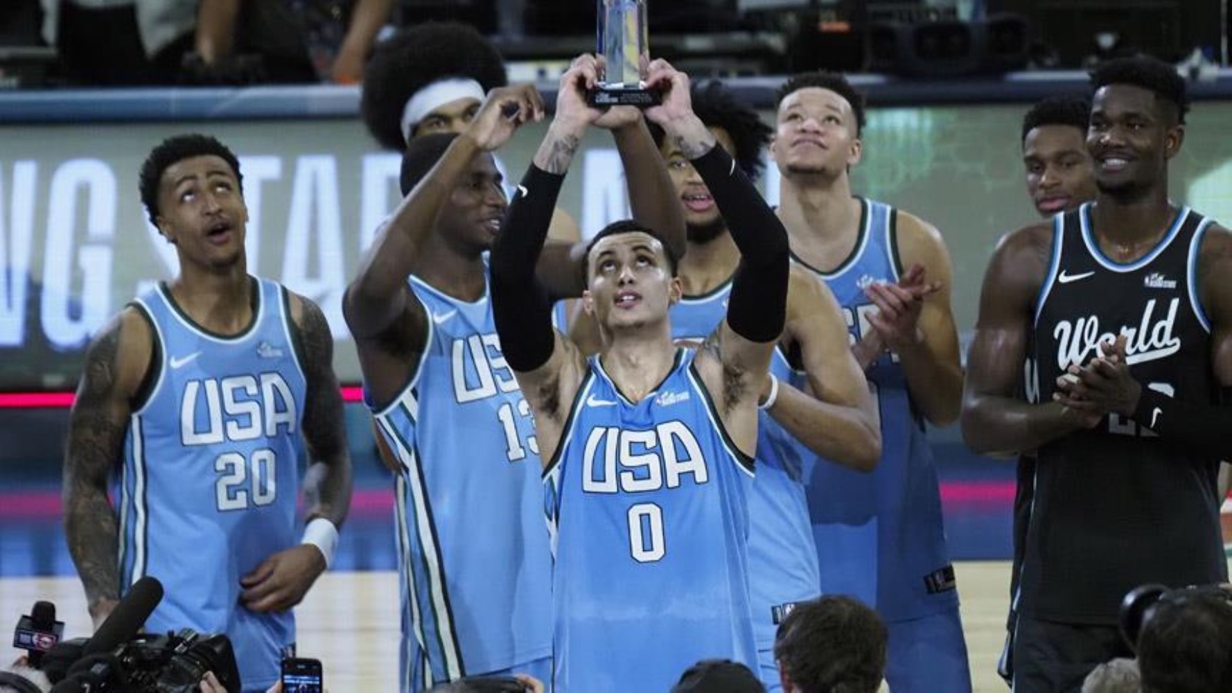 103612828-kyle-kuzma.jpg
